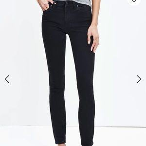 Madewell 9" High-Rise Skinny Jeans in Black